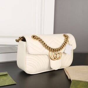 Gucci Cream Matelassé Shoulder Bag with Gold Hardware